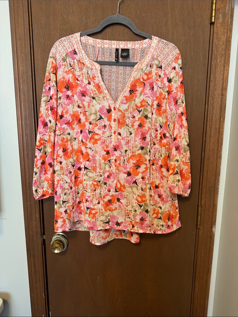New Directions Floral V-Neck Long Sleeve Tunic